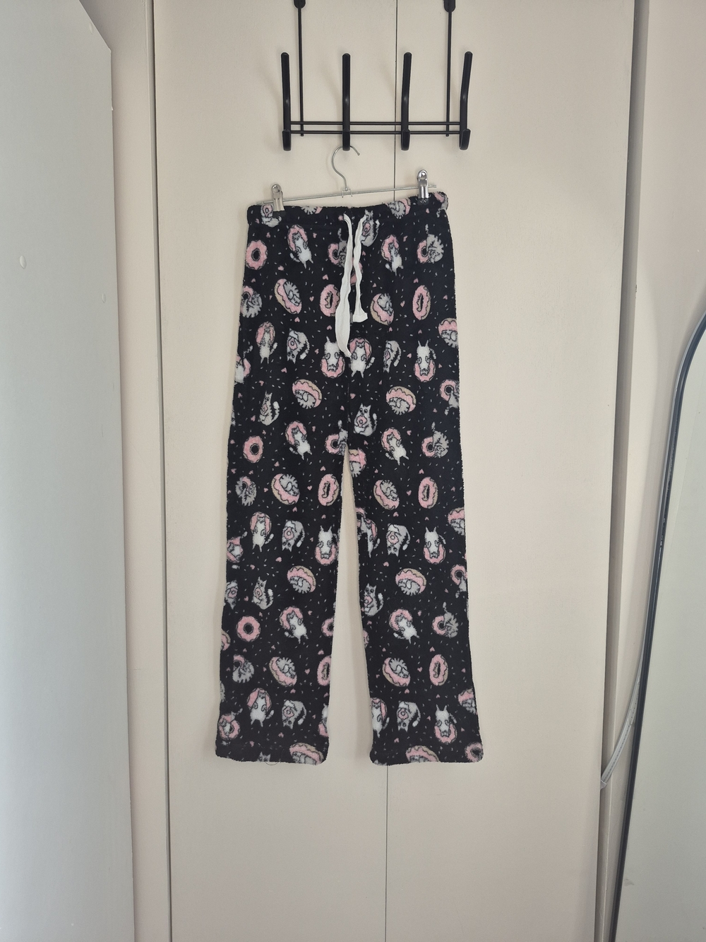 Urban Heritage Black Pajama Pants with Pink Donut & Cat Pattern